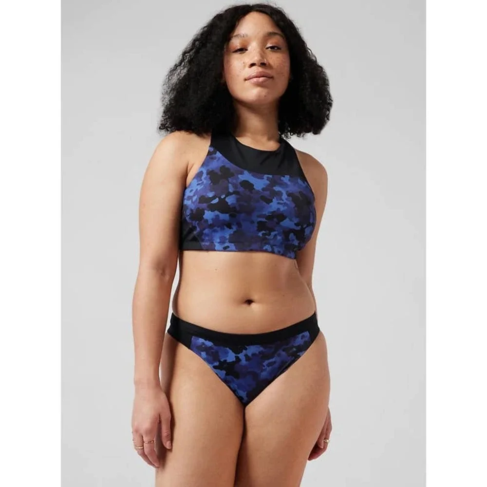 Athleta Freestyle Camo High Neck Bikini Top size L Blue